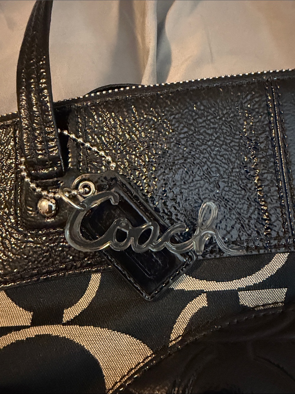 Coach Black and Cream Designer Shoulder Tote EUC. - Picture 4 of 4